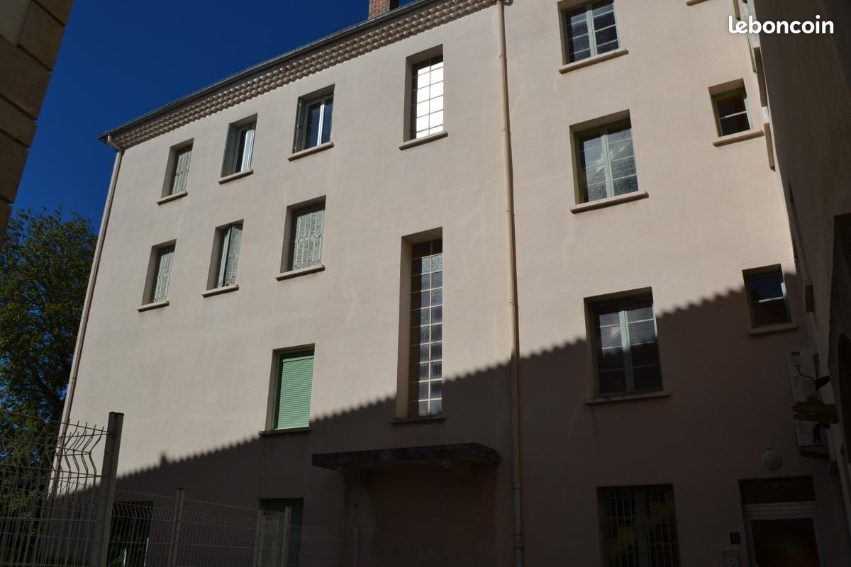 Appartement 3 pièces 61 m² · à Aubenas · 61 m² · 65 000 €