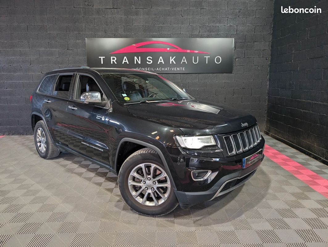 Jeep GRAND CHEROKEE 3.0 CRD 250CH Limited / CAMERA DE RECUL / CUIR / SIEGES ELECTRIQUES A MEMOIRES (image 3)