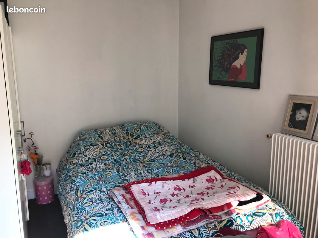 Appartement Meublé Tout équipé Avec Parking et possibilité d'aide aux logement APL Locations