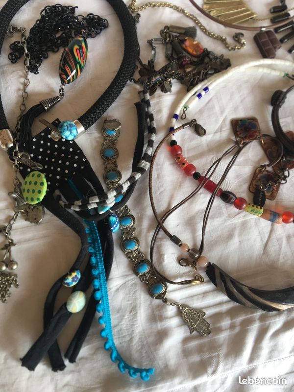 Lot De 15 Broches Anciennes Et Vintage - Bijoux à Nettoyer
