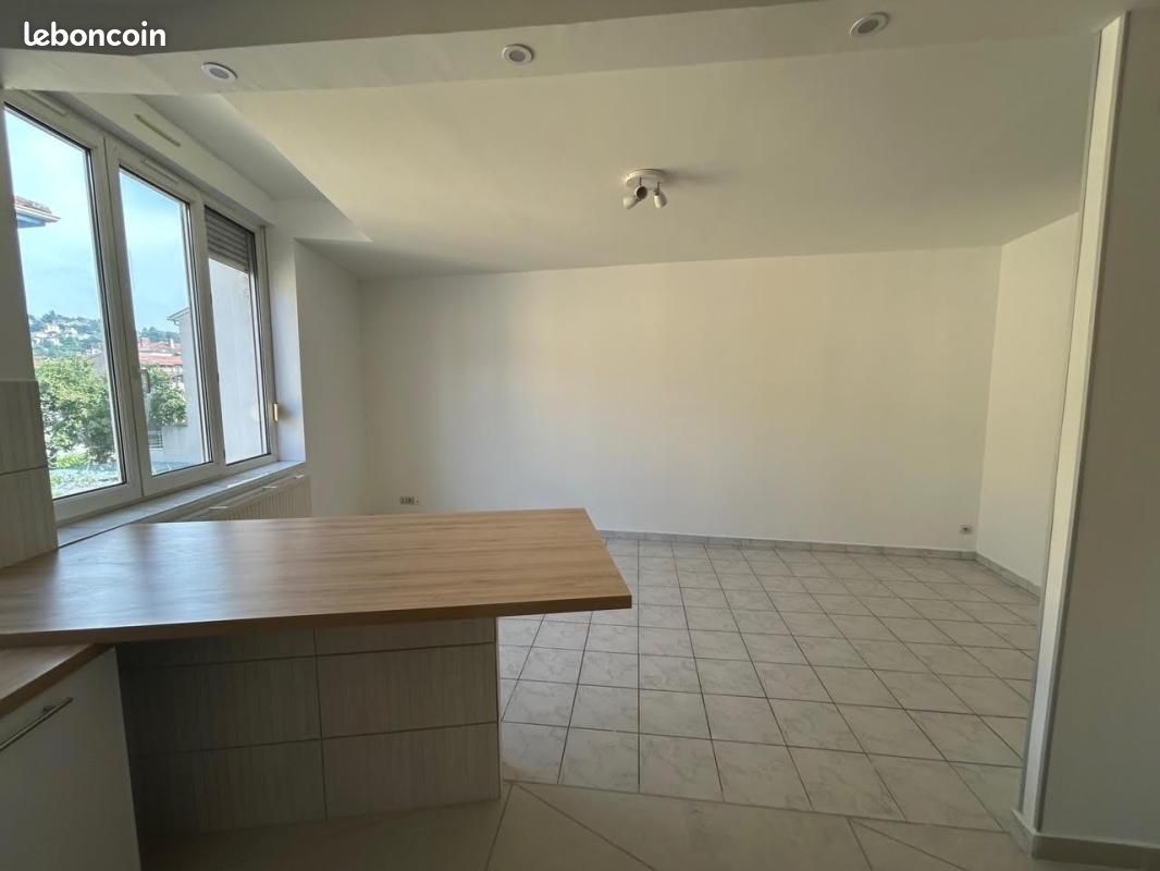 Appartement 2 pièces 56 m² · à Sainte-Colombe · 56 m² · 725 €