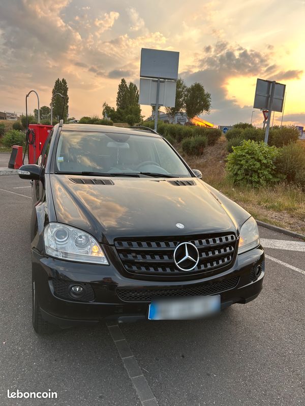 Mercedes Benz ML (image 1)