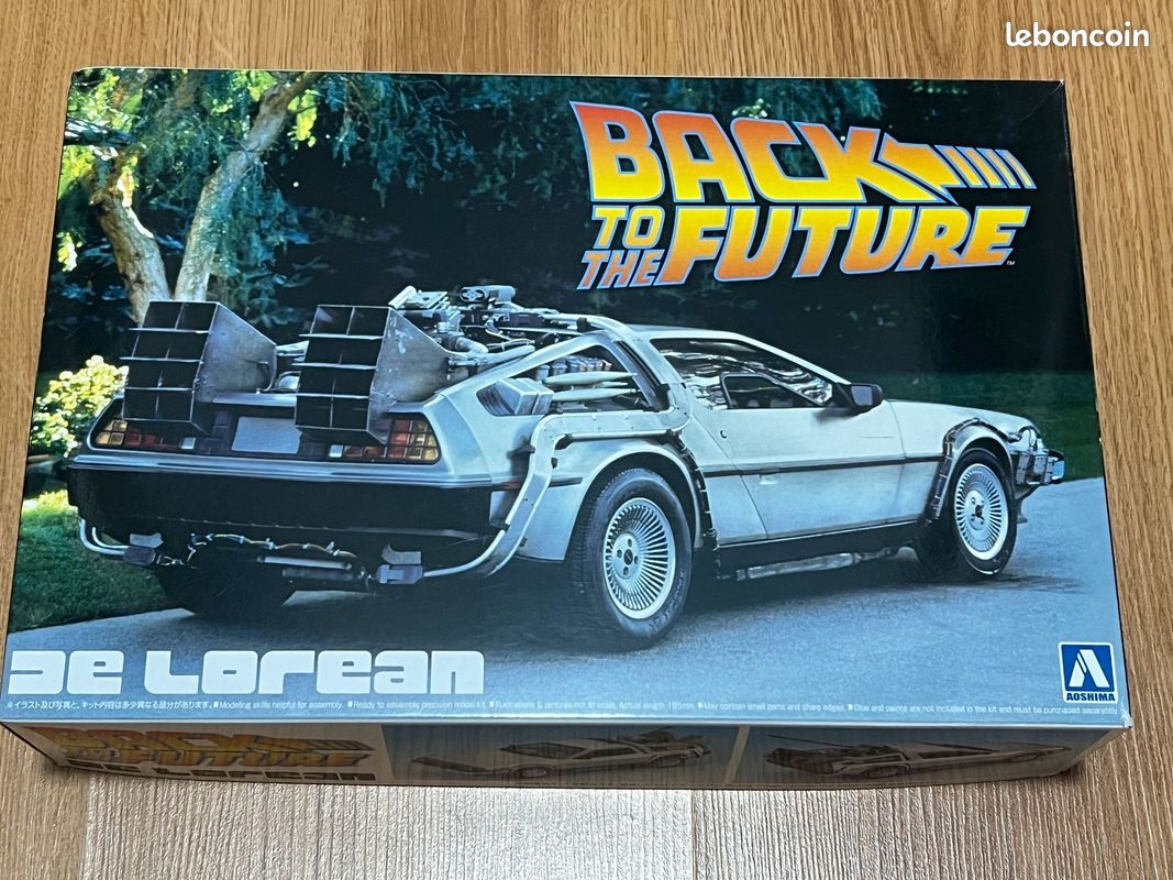 Maquette Aoshima De lorean retour vers le futur Modélisme