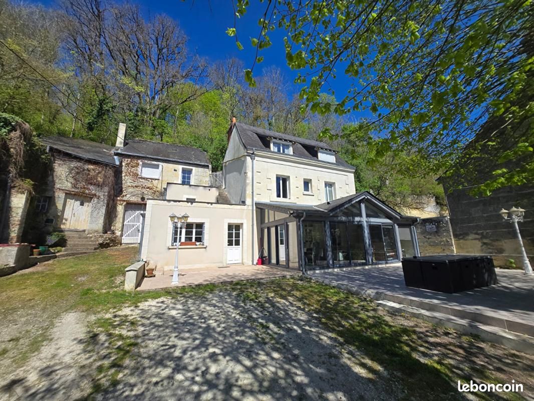 Maison 5 pièces 147 m² · à Cinq-Mars-la-Pile · 147 m² · 334 000 €