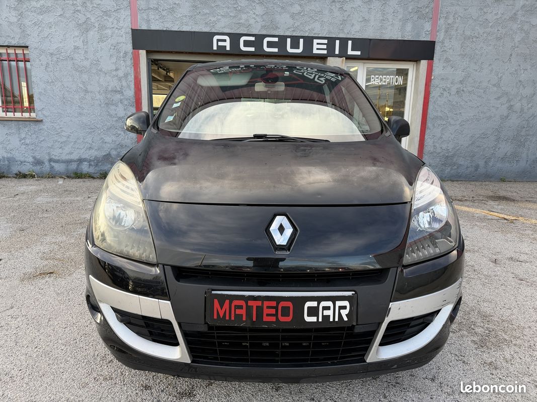 Renault SCENIC III 1.6 DCI 130CH ENERGY BOSE ECO² (image 8)