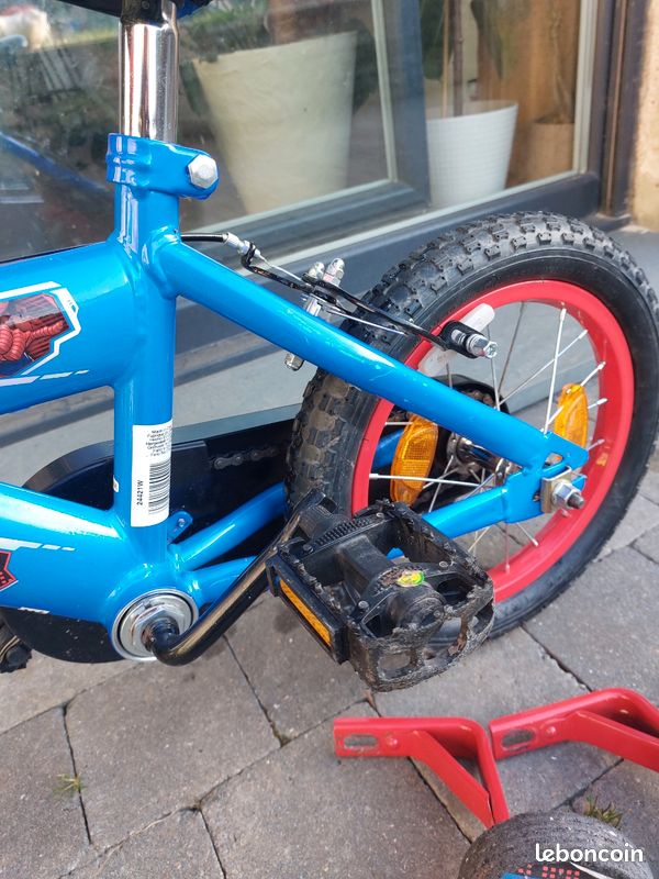 Vélo Enfant 14 Pouces Spidey Et Ses Amis Extraordinaires – Marvel – Bleu – Avec Stabilisateurs & Accessoires