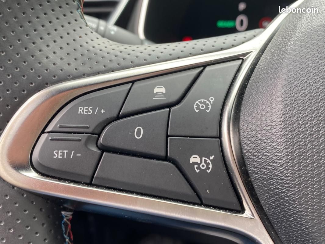 Renault Clio 5 ESPRIT ALPINE HYBRIDE E TECH 145 - CARPLAY/CAMERA/ DETECTEUR ANGLES MORTS/ CHARGEU... (image 14)