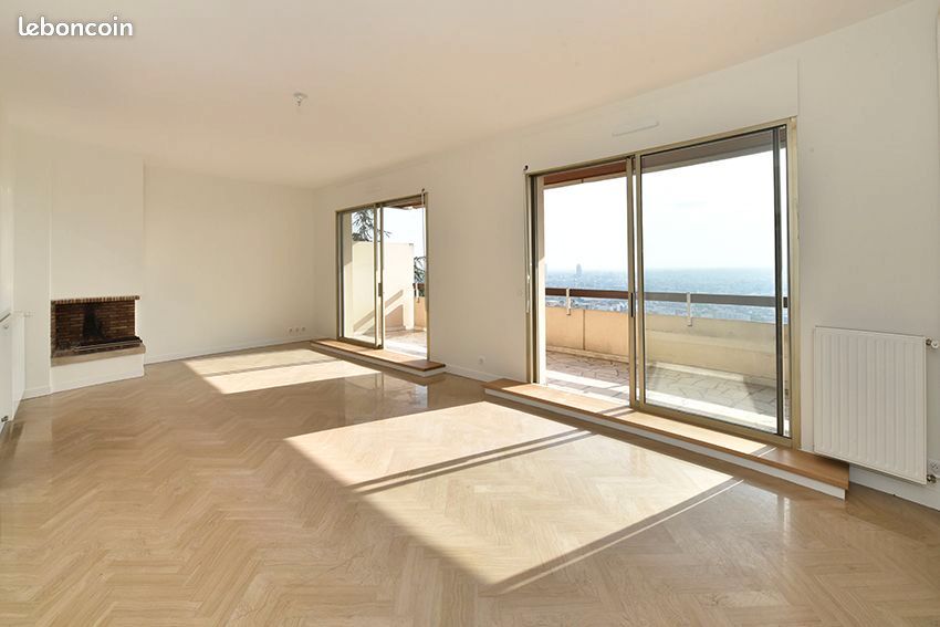 Appartement 5 pièce(s) 146 m²à louer Sainte-foy-les-lyon