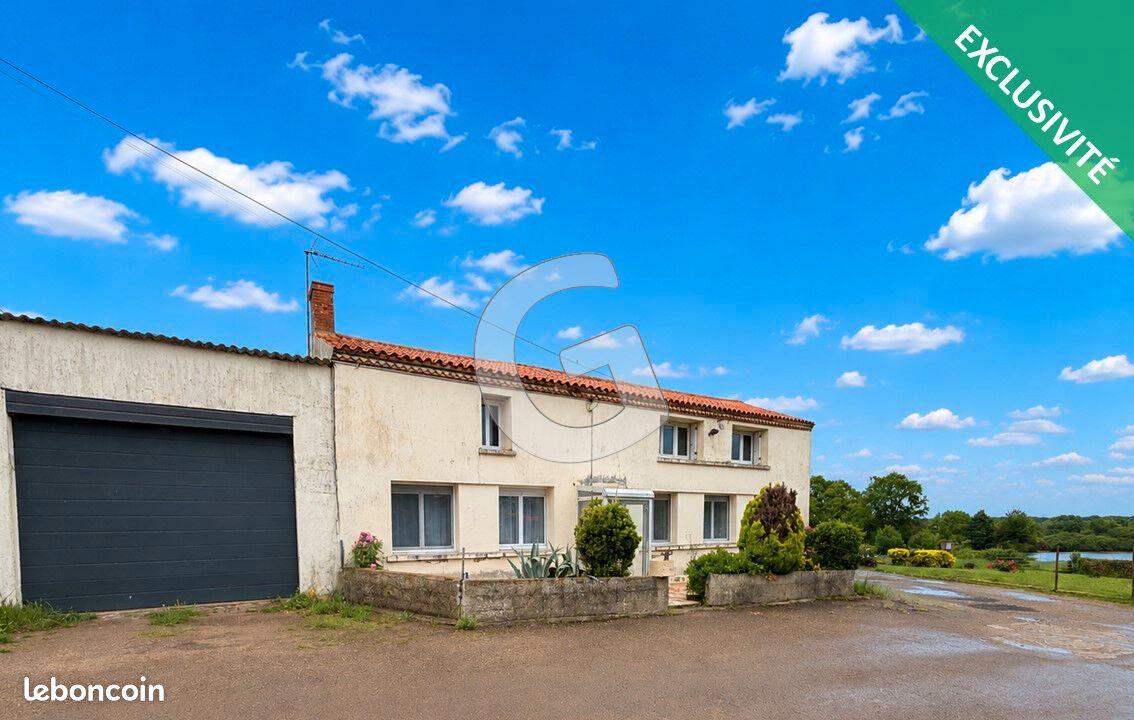 Maison 7 pièces 186 m² · à Saint-Vincent-sur-Graon · 186 m² · 300 000 €
