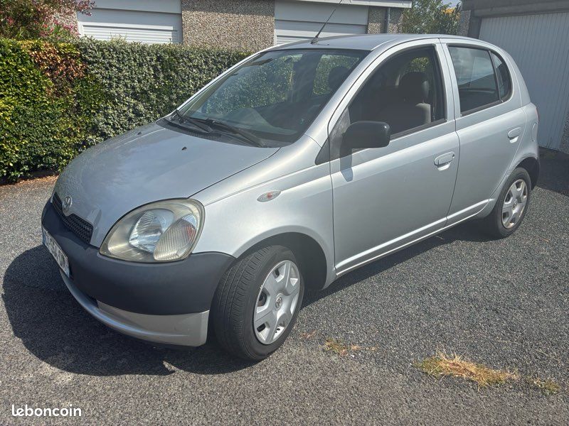 Toyota yaris 1.0 68cv (image 1)
