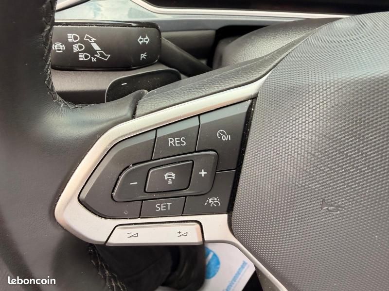 Volkswagen T-Roc 1.5 TSI EVO 150ch Style Exclusive DSG7 (image 24)