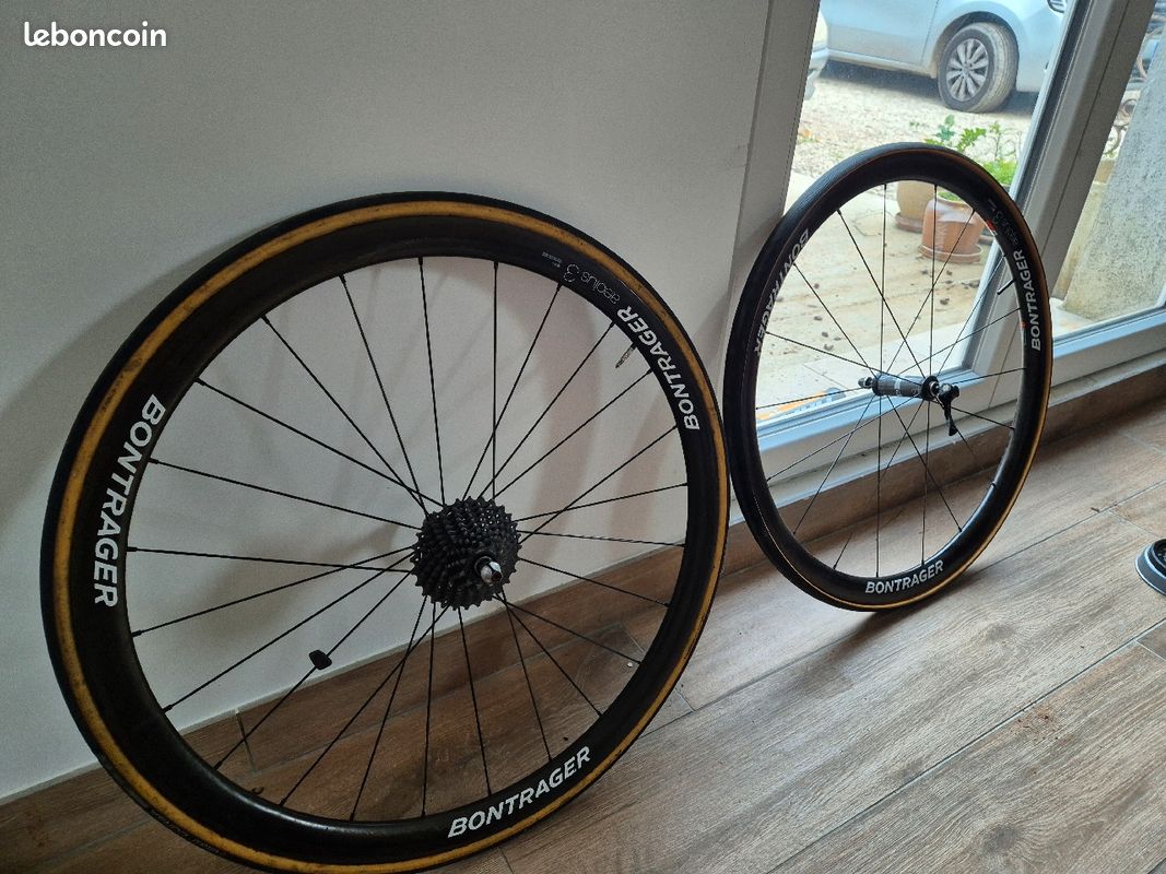 Paire de roues Bontrager aeolus Équipements vélos