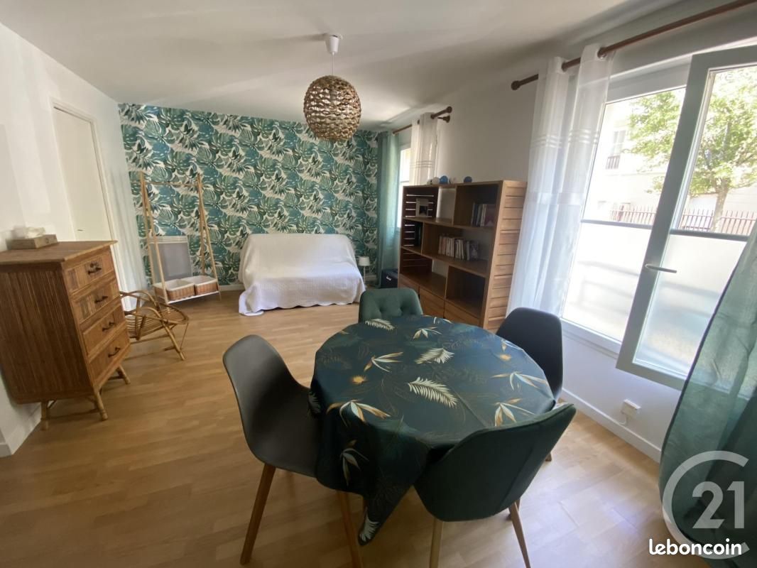 Appartement 1 pièce 27 m² · à Vauréal · 27 m² · 663 €