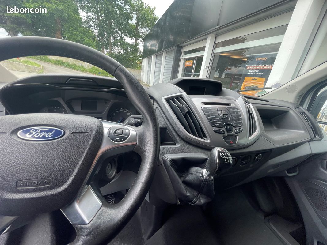 Ford transit vu fourgon 2t t290 2.0 tdci 130 l2h2 ambiente - prix ht 12 075 eur - tva recuperable (image 13)
