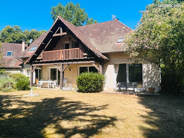 Maison 7 pièces 213 m²