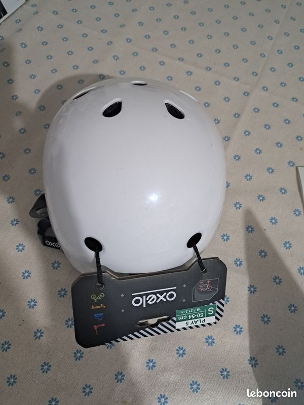 Casque vélo/roller/trotinette S neuf (image 1)