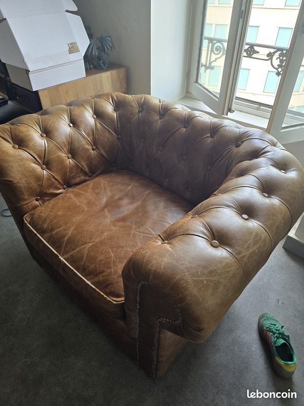 Fauteuil Chesterfield Maisons du Monde cuir de vachette marron (image 2)