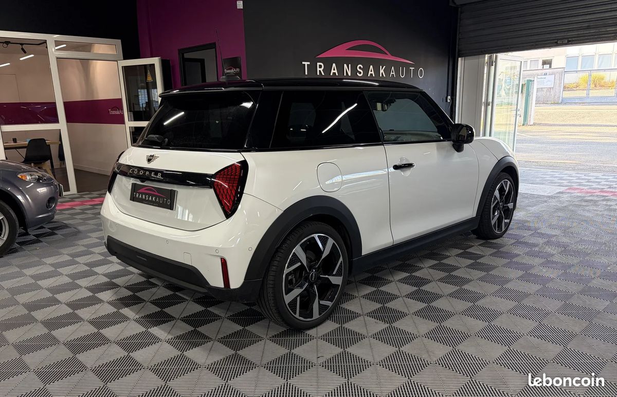 Mini COOPER Cooper C Favoured (image 5)