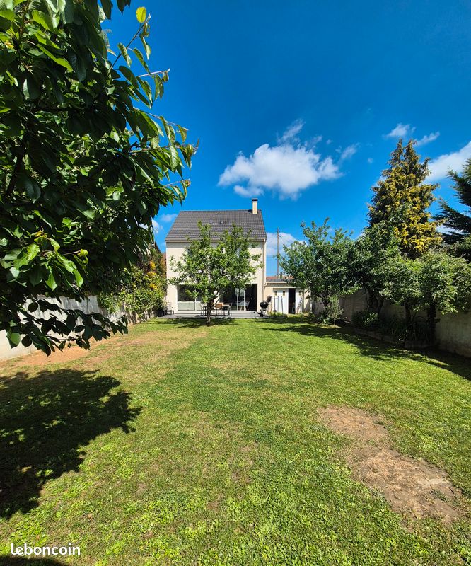 Maison 6 pièces 118 m² · à Paray-Vieille-Poste · 118 m² · 525 000 €