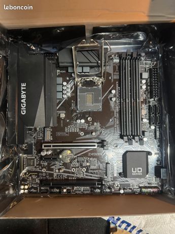 Gigabyte Z490M Ultra Durable – Socket LGA1200 – Intel 10ᵉ & 11ᵉ Génération – DDR4 – PCIe 4.0 1
