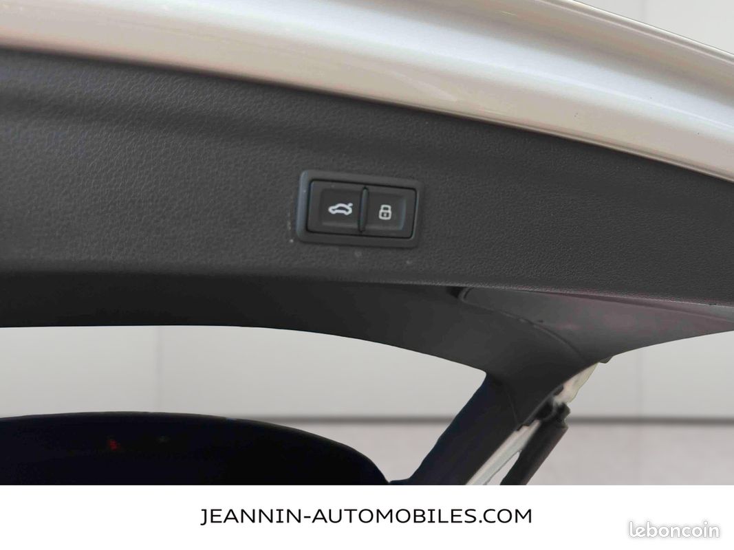 AUDI Q3 35 TFSI 150 ch S tronic 7 S line (image 26)
