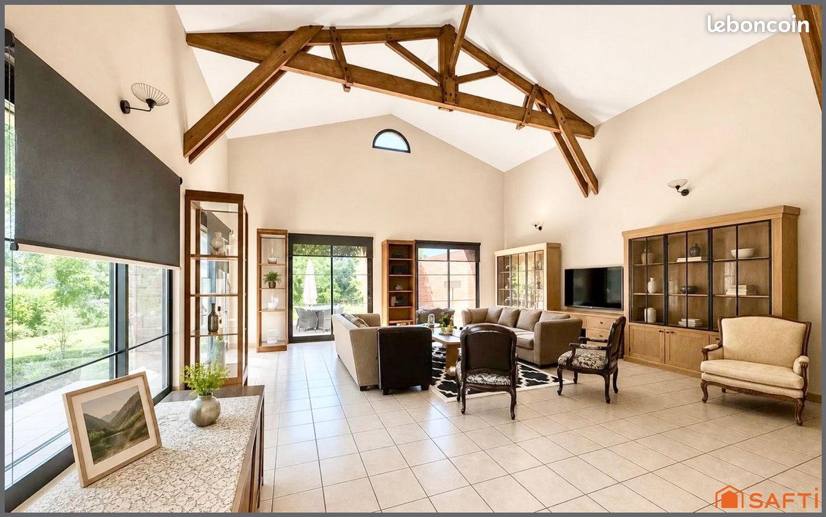 Maison 5 pièces 213 m² · à Artigues-près-Bordeaux · 213 m² · 599 000 €