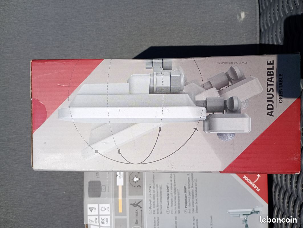 Projecteur mural (image 2)