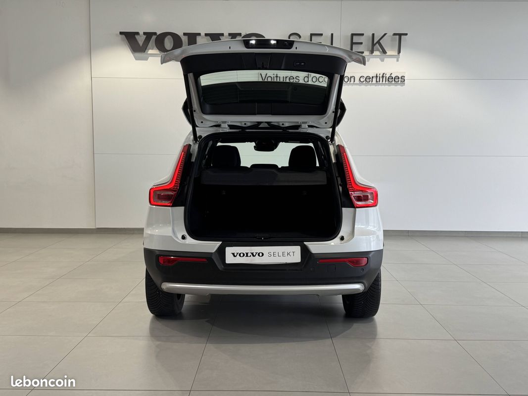 VOLVO XC40 T4 Recharge 129+82 ch DCT7 Start (image 24)