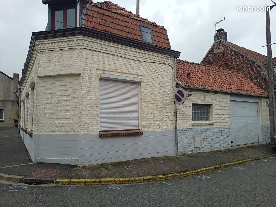 Maison 5 pièces 120 m² · à Caëstre · 120 m² · 150 000 €