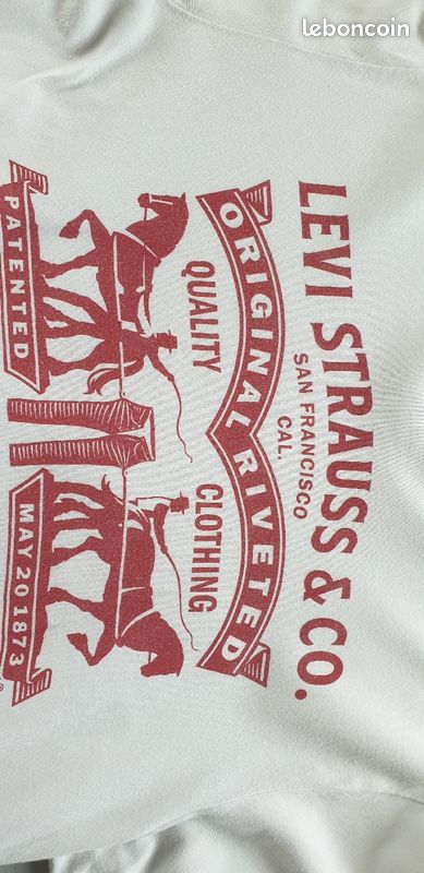 T-shirt Levi's état neuf (image 3)