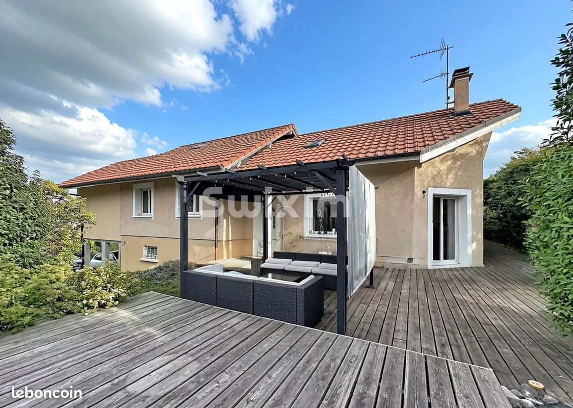 Maison 6 pièces 179 m² · à Saint-Cergues · 179 m² · 739 000 €