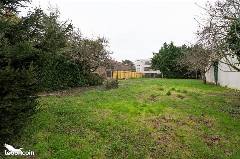 Terrain 601 m² · à Saint-Herblain · 223 650 €