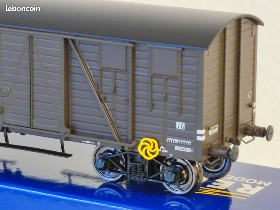 Ree Modeles WB774 Wagon TP Couvert, 4 portes, gris , EST, ep