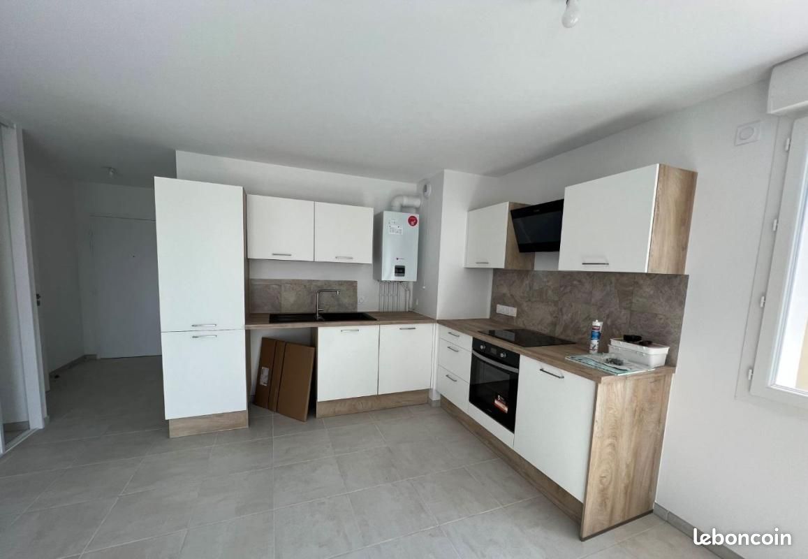 Appartement 2 pièces 42 m² · à Saint-Martin-d'Hères · 42 m² · 623 €/mois