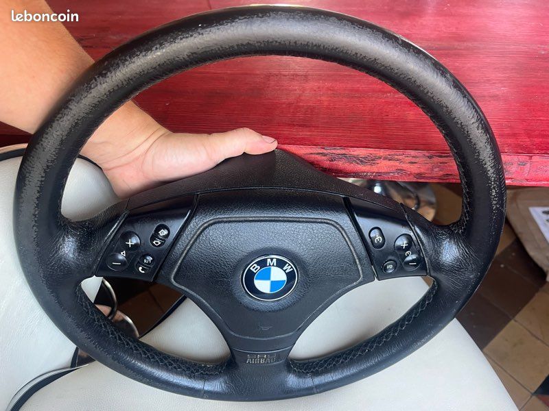 Volant e46 phase 1 réserver a lou trn (image 1)