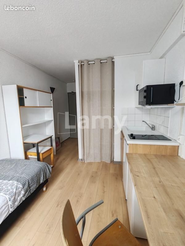 Appartement 1 pièce 13 m² · à Lille · 13 m² · 495 €