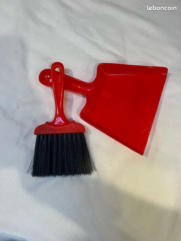 Petite pelle + balayette rouge (image 1)