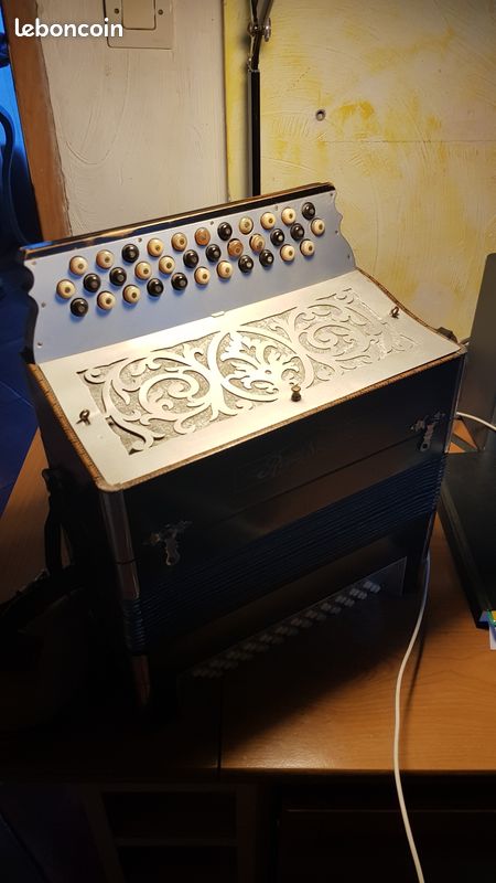 Accordeon chromatique (image 1)