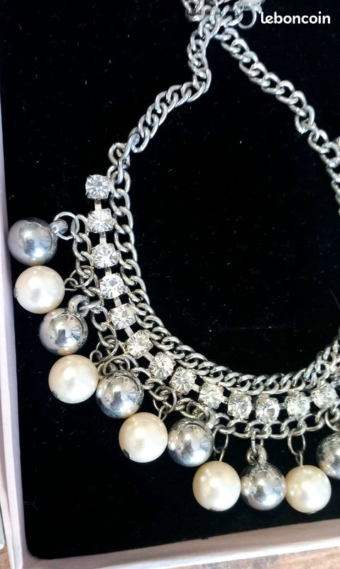 Gros lot 2 bijoux colliers neuf avec boîte écrin argenté strass perle Mode chaîne bohème romantique baroque chic shabby coffret brillants artisanal couleur argent (image 3)