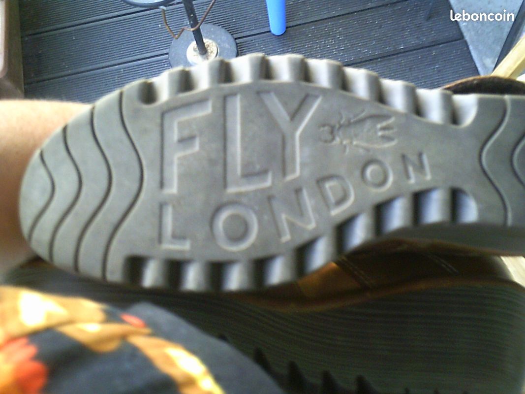 Chaussures en cuir fly london modéle Yag (image 12)