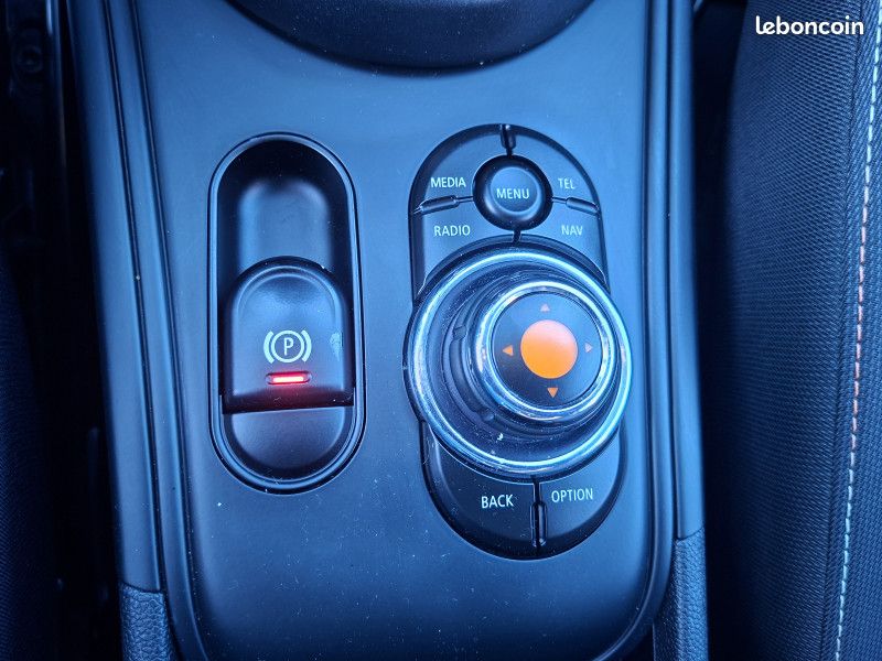 Mini COUNTRYMAN COOPER D 150CH (image 17)