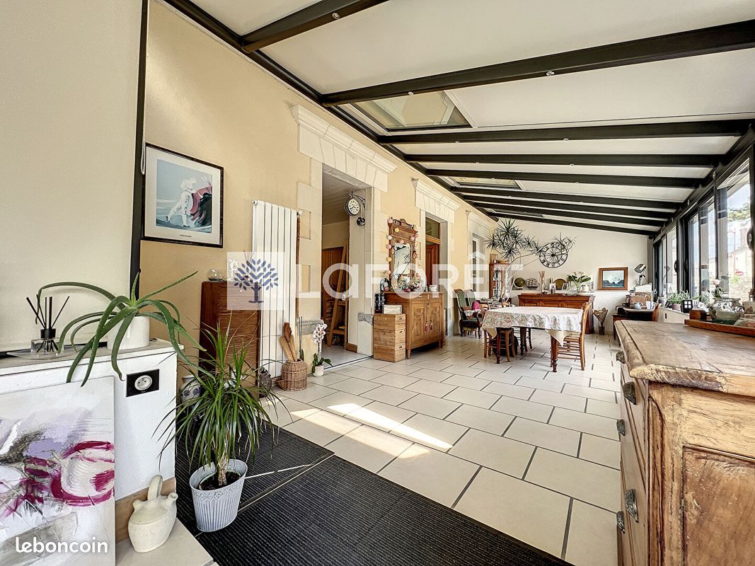 Propriété 5 pièces 177 m² - Saint-Varent 79330 (image principale 4)