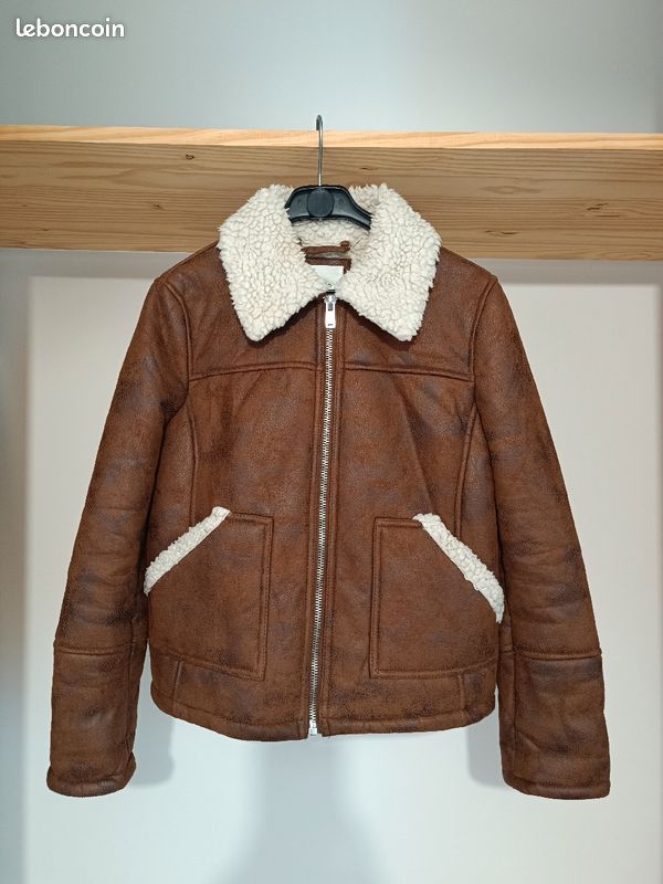 Veste MANGO taille M, imitation peau de mouton Vêtements