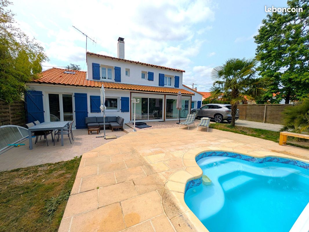 Maison 6 pièces 161 m² · à La Chevrolière · 161 m² · 399 900 €