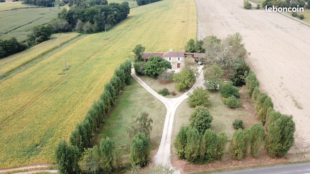 Maison 7 pièces 212 m² · à Saint-Médard · 212 m² · 300 000 €