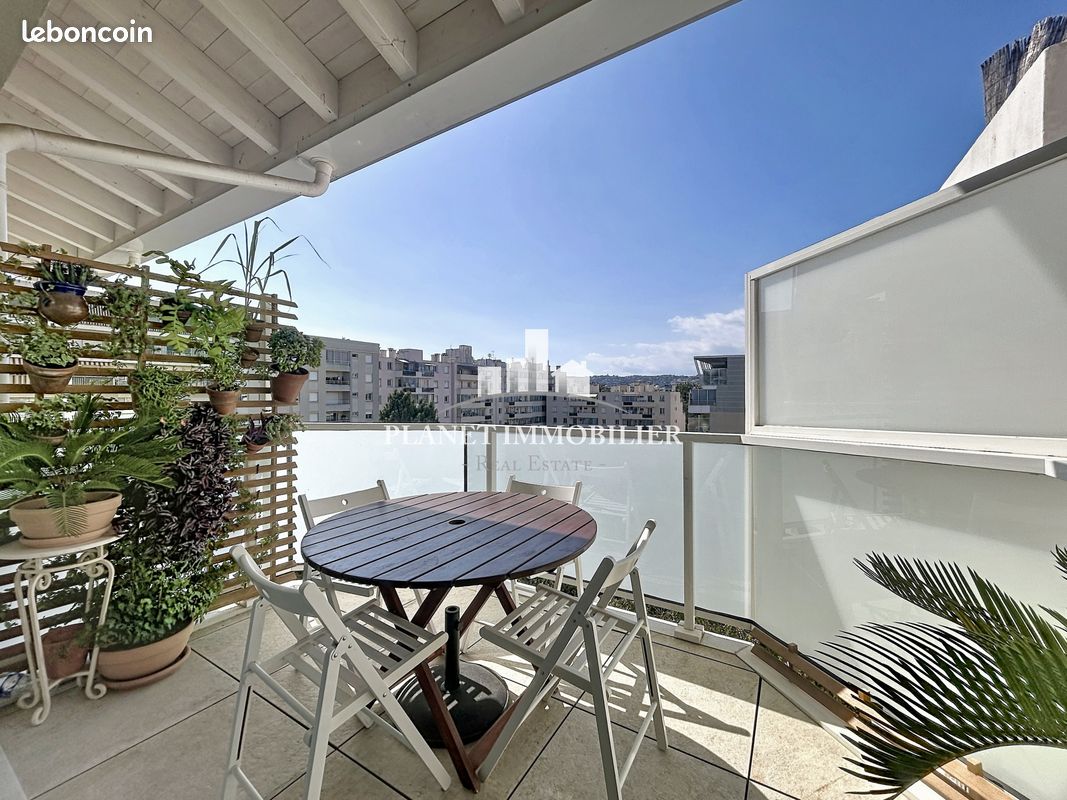 Appartement 3 pièces 72 m² · à Antibes · 72 m² · 345 000 €