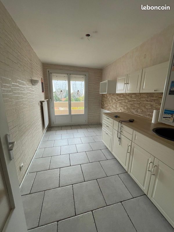 Appartement 4 pièces 101 m² · à Vénissieux · 101 m² · 1 750 €/mois