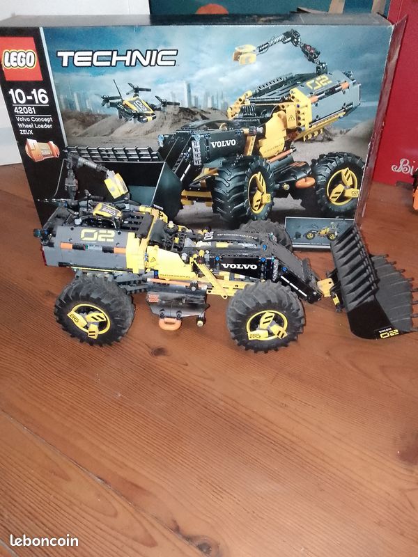 Lego technic Volvo Concept Wheel Loader ZEUX 42081 (image 5)