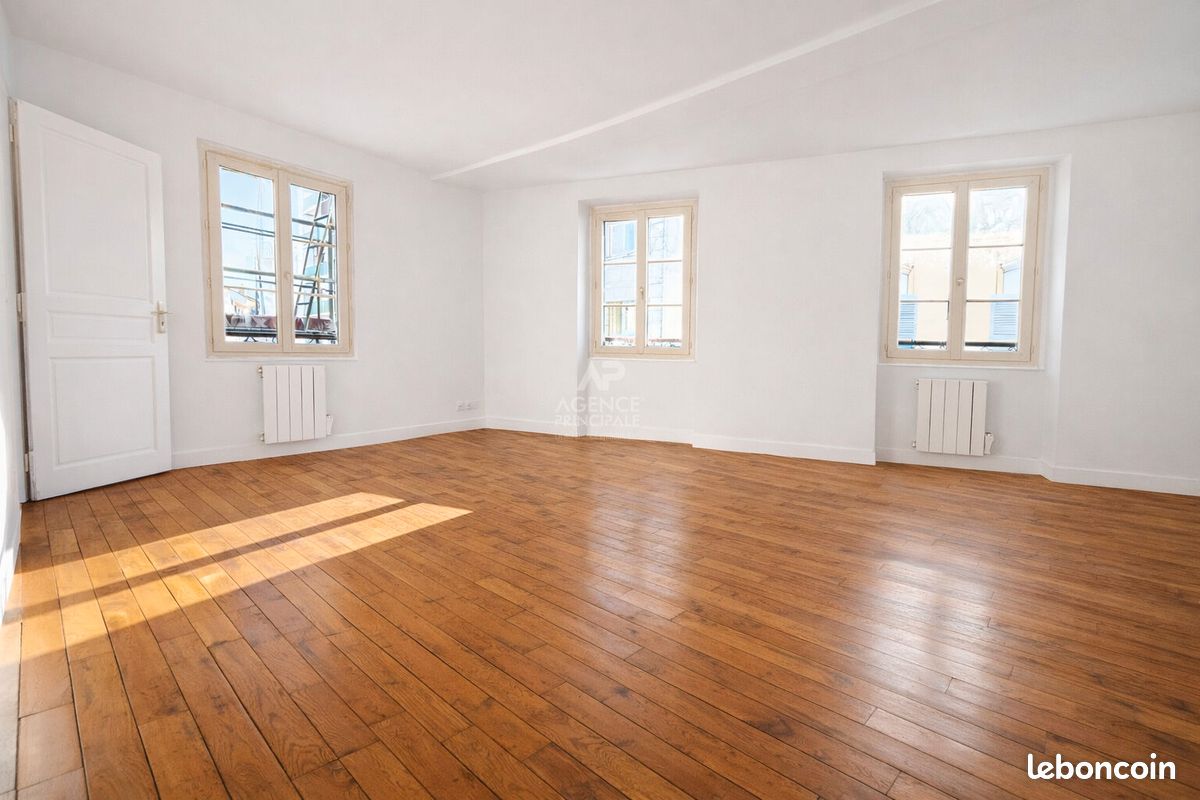 Appartement 2 pièces 35 m² · à Saint-Germain-en-Laye · 35 m² · 250 000 €