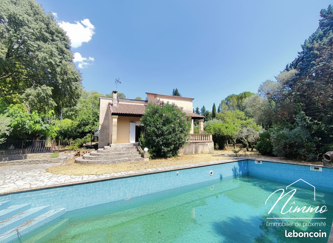Maison 7 pièces 165 m² · à Nîmes · 165 m² · 450 000 €